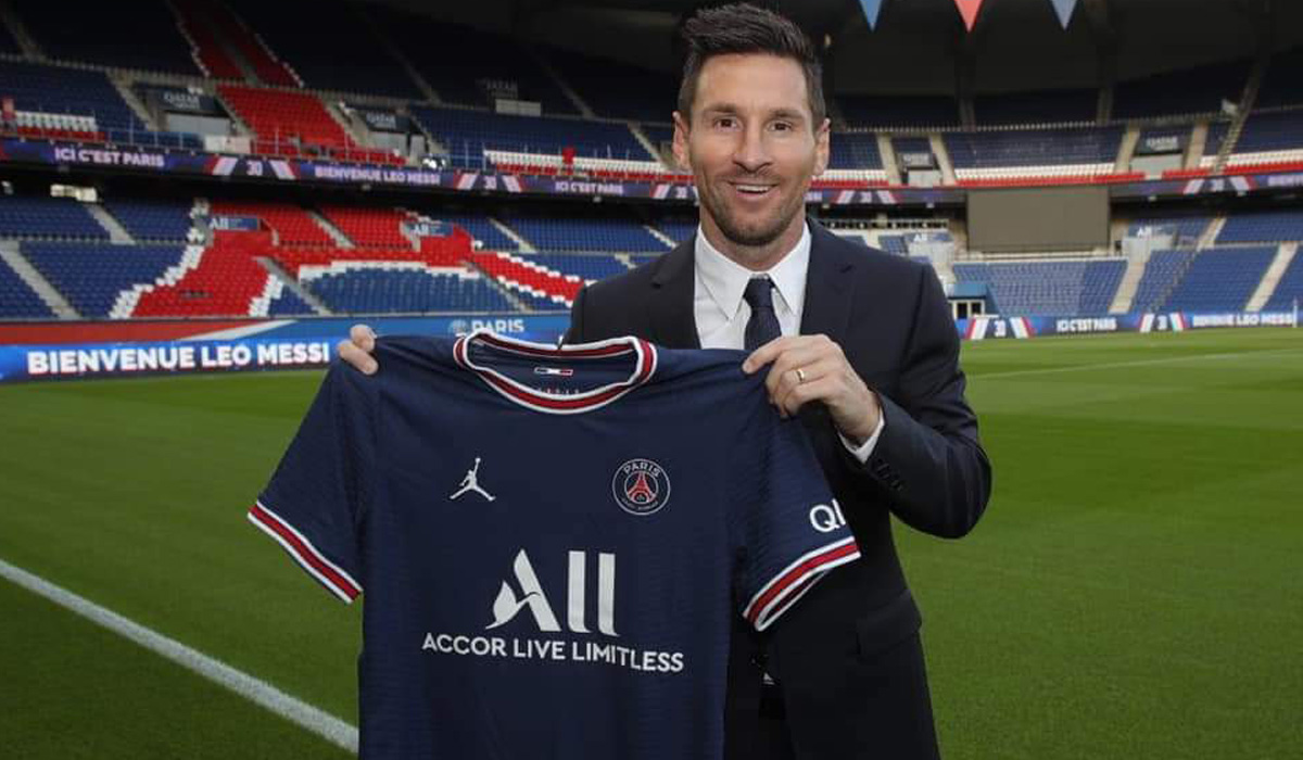 Lionel Messi signs two-year contract with PSG